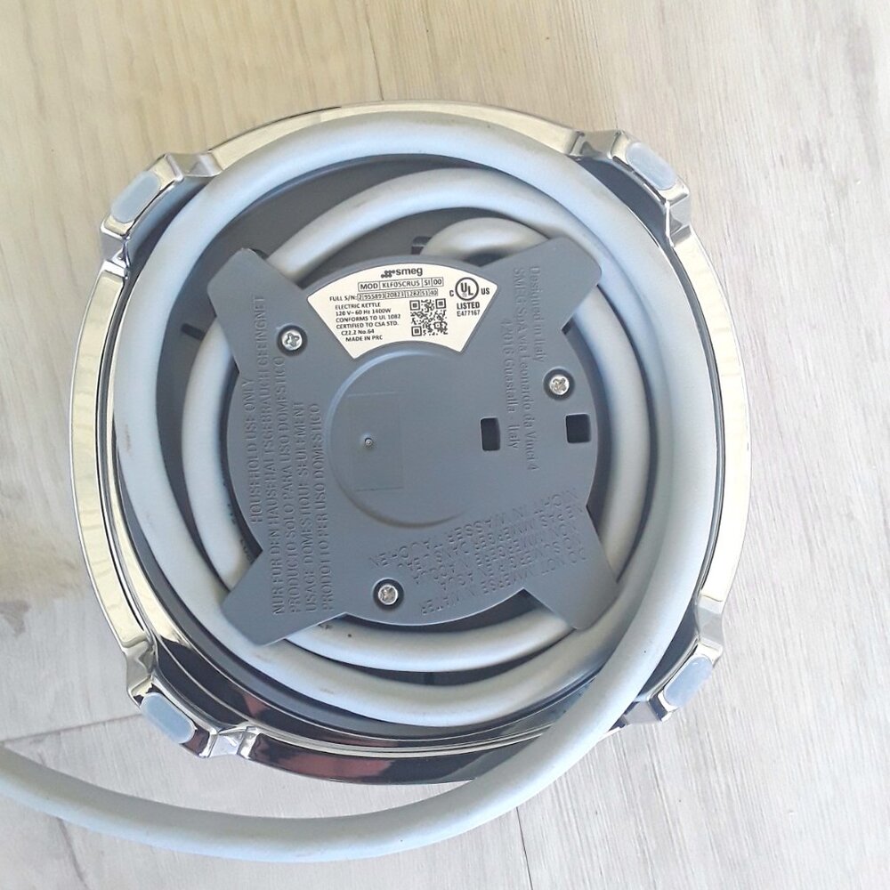 Smeg cream Electric Kettle - Picture 7 of 7